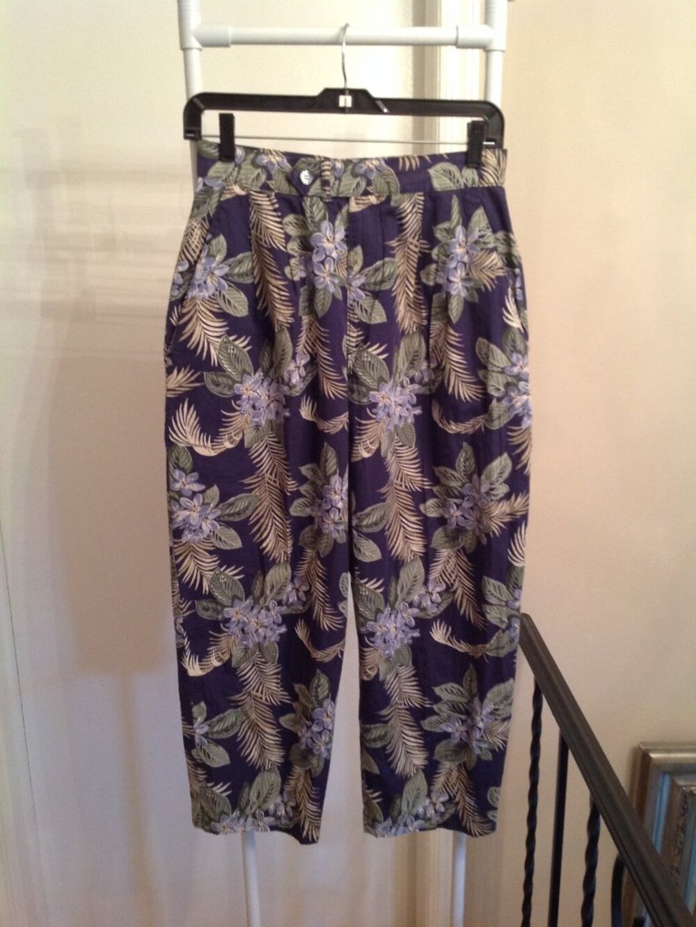 True Vintage Gap 90's Cropped Y2K Floral Hawaiian Cropped Pants 9 / 10
